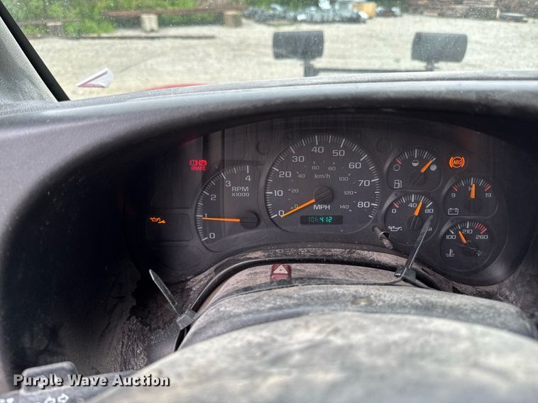 image for item DV2661 2006 Chevrolet C8500 dump truck