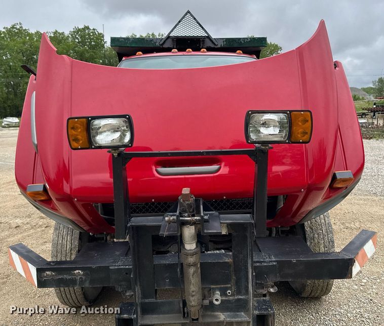 image for item DV2661 2006 Chevrolet C8500 dump truck