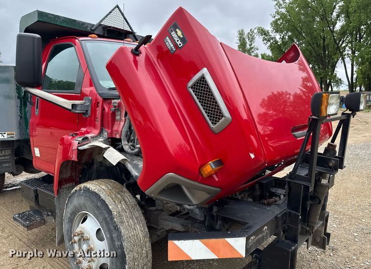 image for item DV2661 2006 Chevrolet C8500 dump truck