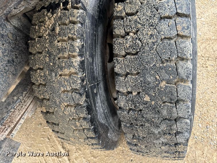 image for item DV2661 2006 Chevrolet C8500 dump truck