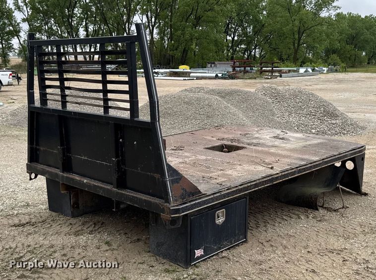 image for item DV2664 Flatbed pickup truck bed