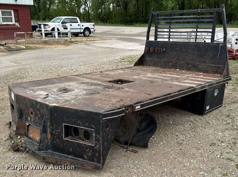 image for item DV2664 Flatbed pickup truck bed