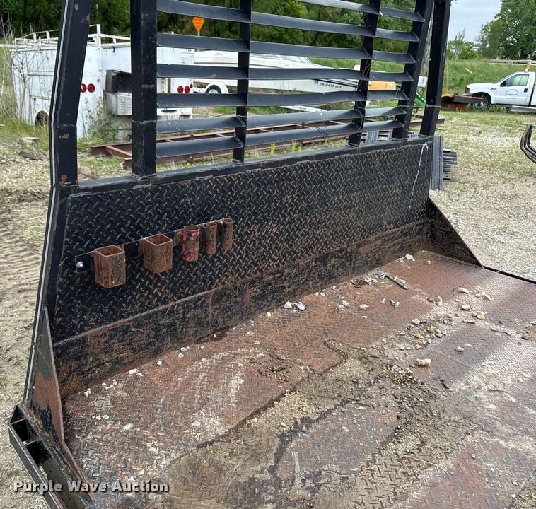 image for item DV2664 Flatbed pickup truck bed