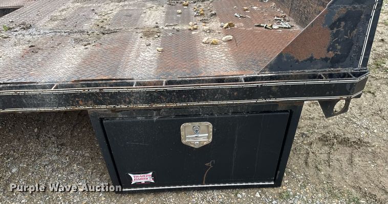 image for item DV2664 Flatbed pickup truck bed