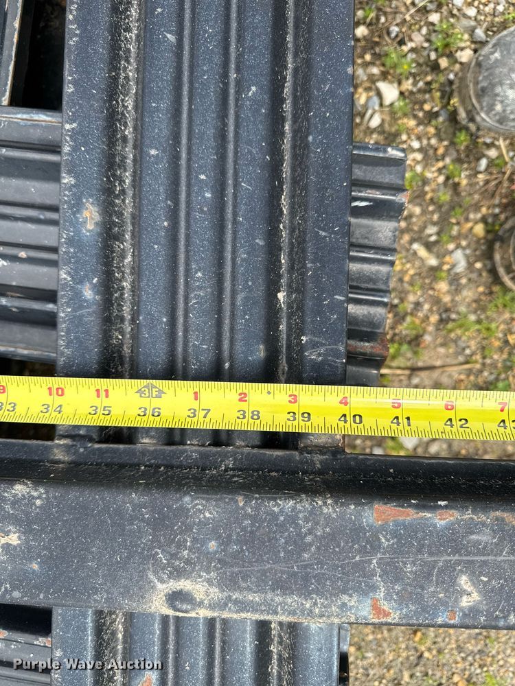 image for item DV2664 Flatbed pickup truck bed