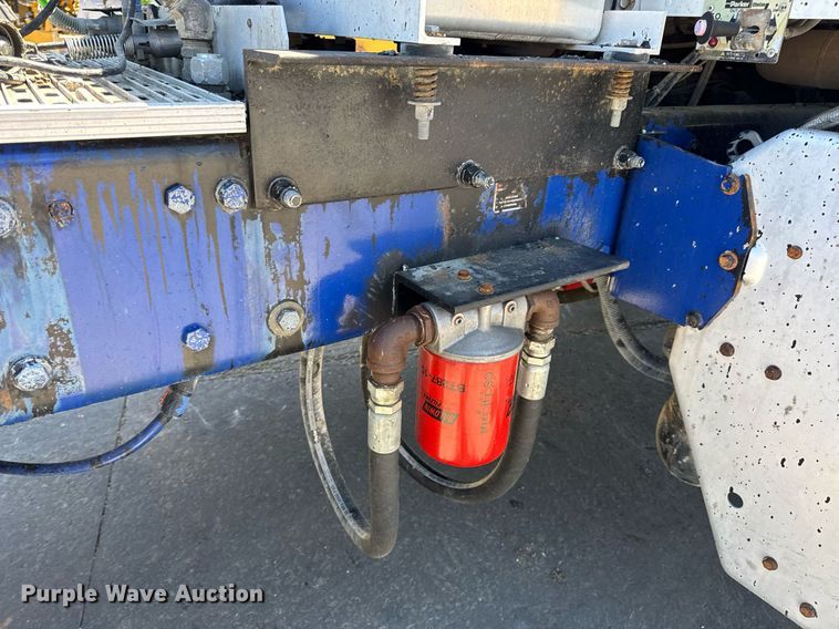 image for item DV4060 2016 Peterbilt 567 semi truck