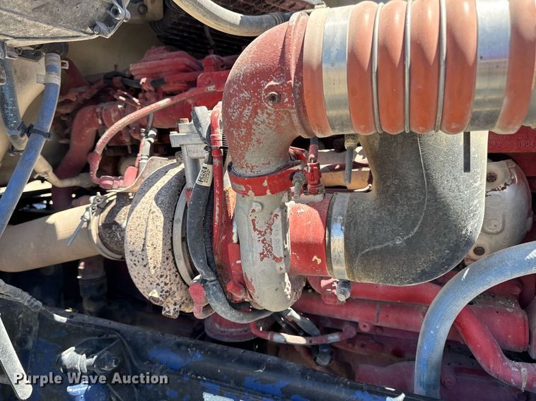 image for item DV4060 2016 Peterbilt 567 semi truck