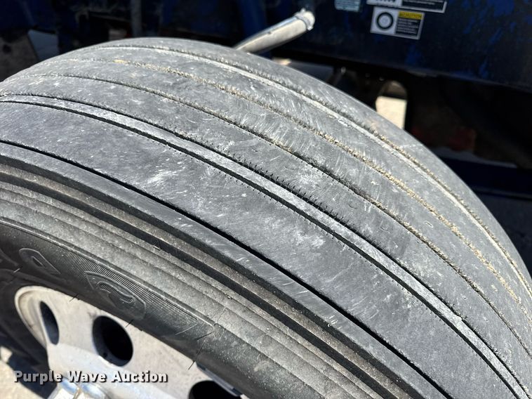 image for item DV4060 2016 Peterbilt 567 semi truck