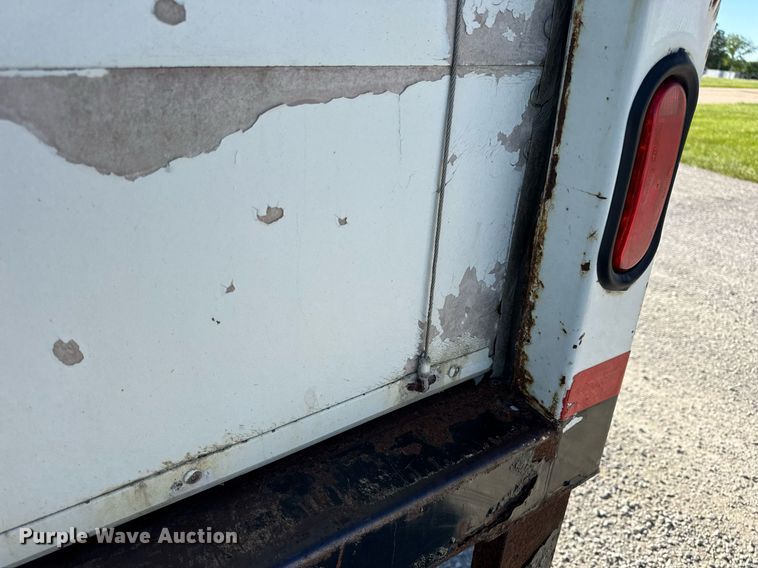 image for item DV4061 2006 Freightliner Business Class M2 box truck