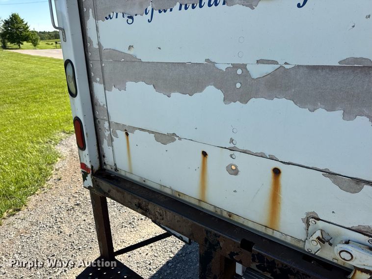 image for item DV4061 2006 Freightliner Business Class M2 box truck