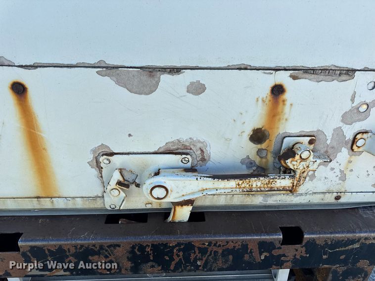 image for item DV4061 2006 Freightliner Business Class M2 box truck