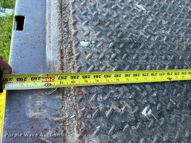 image for item DV4061 2006 Freightliner Business Class M2 box truck