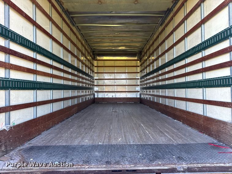 image for item DV4061 2006 Freightliner Business Class M2 box truck