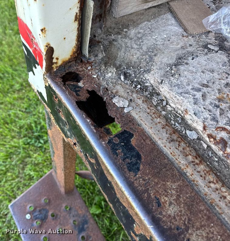 image for item DV4061 2006 Freightliner Business Class M2 box truck