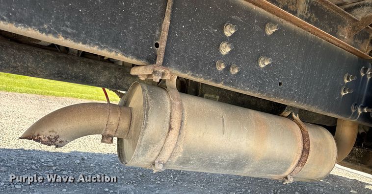 image for item DV4061 2006 Freightliner Business Class M2 box truck