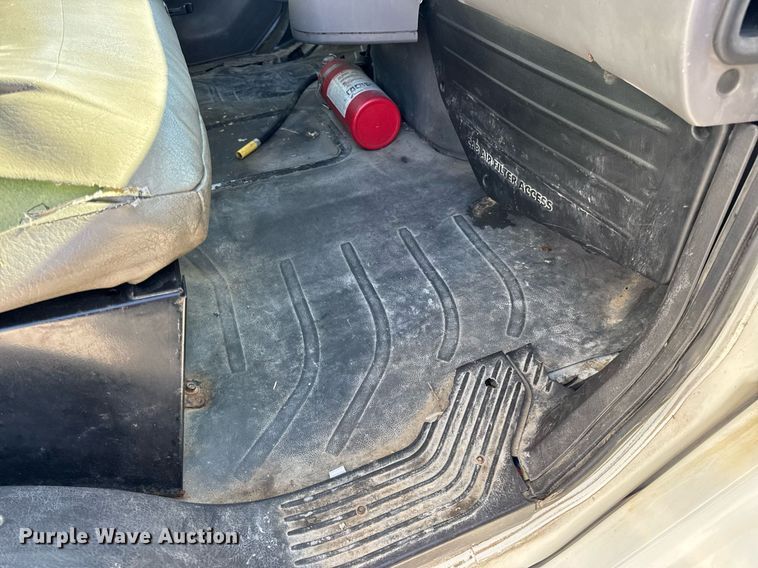 image for item DV4061 2006 Freightliner Business Class M2 box truck