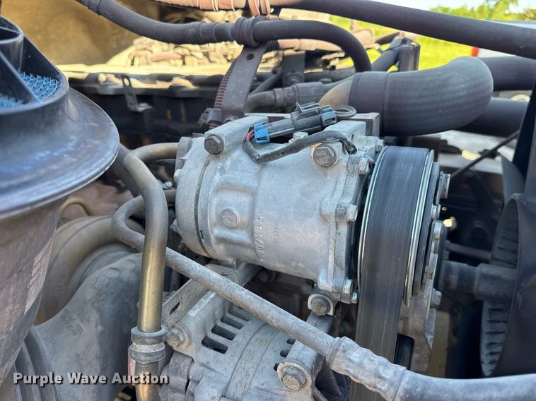 image for item DV4061 2006 Freightliner Business Class M2 box truck