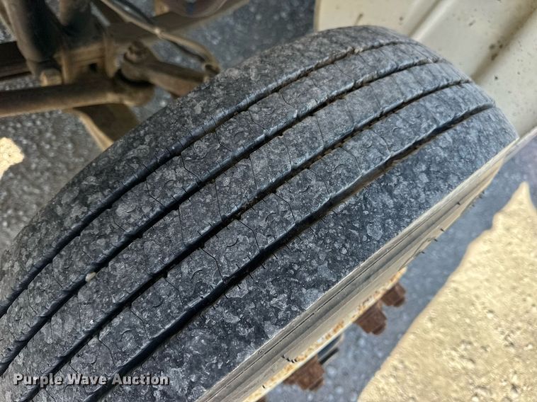 image for item DV4061 2006 Freightliner Business Class M2 box truck