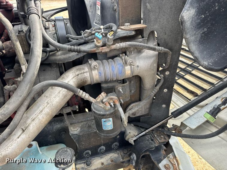 image for item DV4076 2015 Freightliner Business Class M2 semi truck