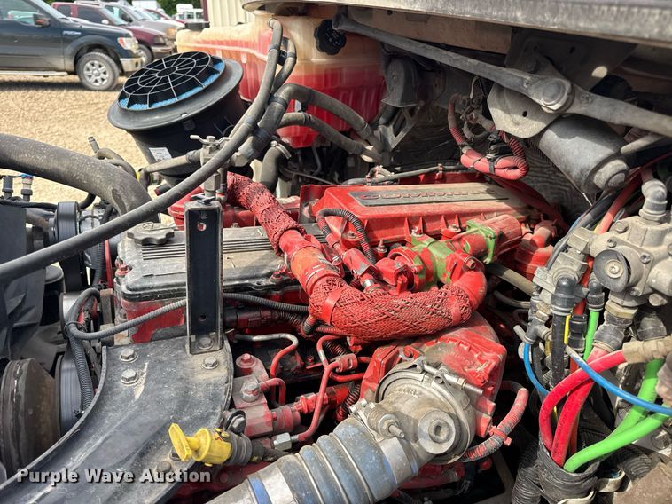 image for item DV4077 2017 Freightliner Business Class M2 semi truck