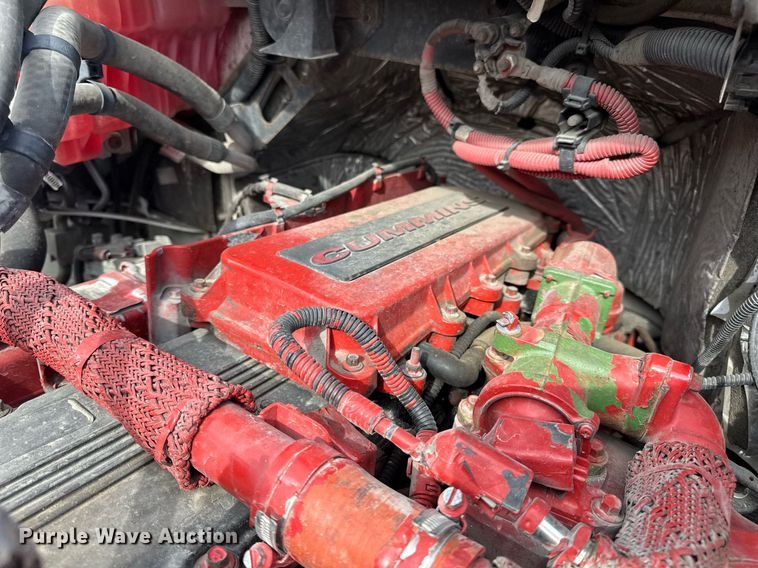 image for item DV4077 2017 Freightliner Business Class M2 semi truck