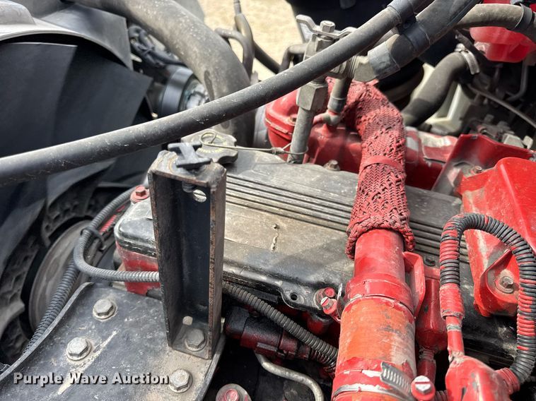 image for item DV4077 2017 Freightliner Business Class M2 semi truck