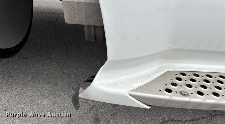 image for item DV4078 2021 Kenworth T680 semi truck