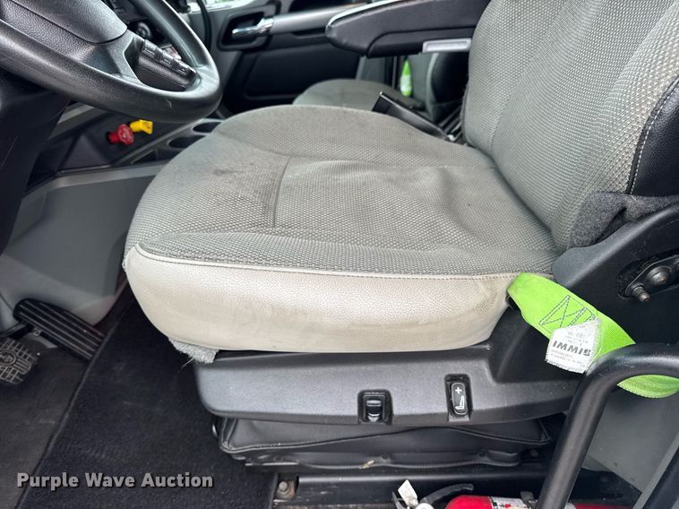 image for item DV4078 2021 Kenworth T680 semi truck