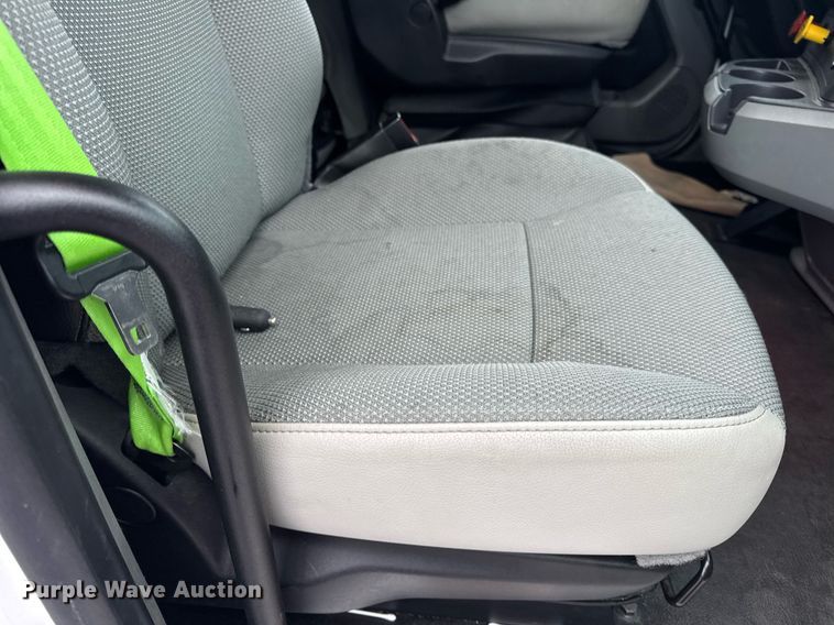 image for item DV4078 2021 Kenworth T680 semi truck