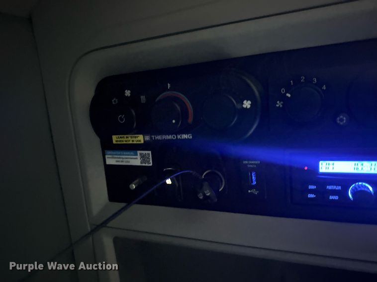 image for item DV4078 2021 Kenworth T680 semi truck