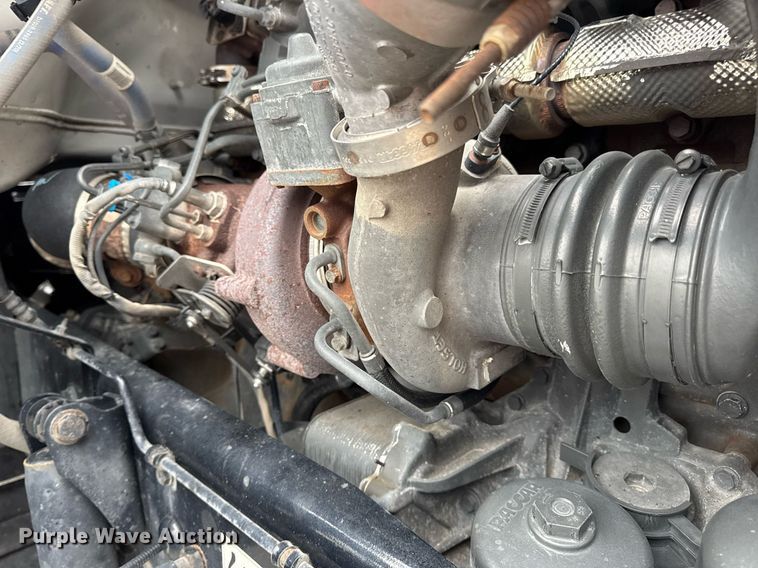 image for item DV4078 2021 Kenworth T680 semi truck