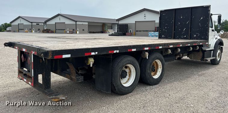 image for item DV4082 2011 Freightliner Business Class M2 flatbed truck