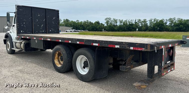 image for item DV4082 2011 Freightliner Business Class M2 flatbed truck