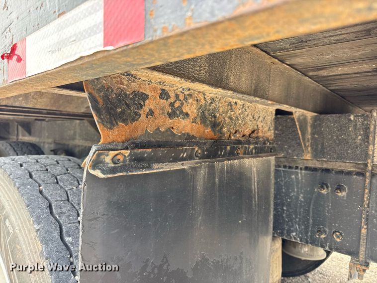 image for item DV4082 2011 Freightliner Business Class M2 flatbed truck