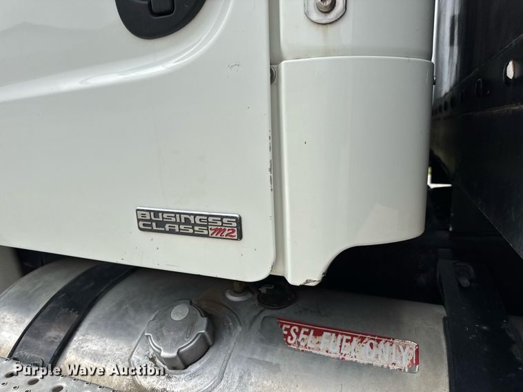 image for item DV4082 2011 Freightliner Business Class M2 flatbed truck