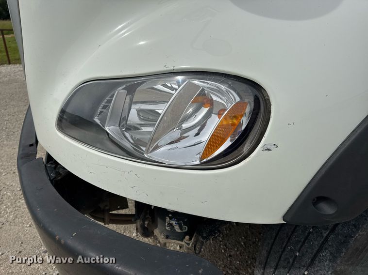 image for item DV4082 2011 Freightliner Business Class M2 flatbed truck