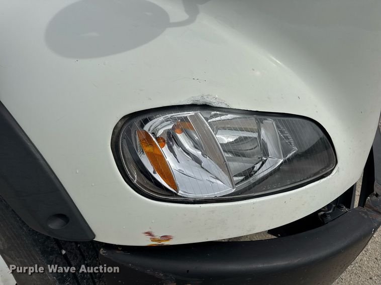 image for item DV4082 2011 Freightliner Business Class M2 flatbed truck