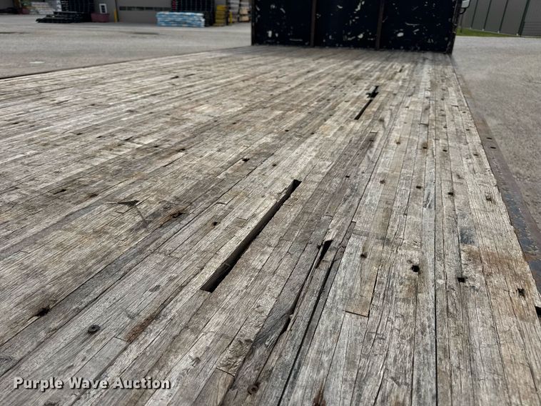 image for item DV4082 2011 Freightliner Business Class M2 flatbed truck