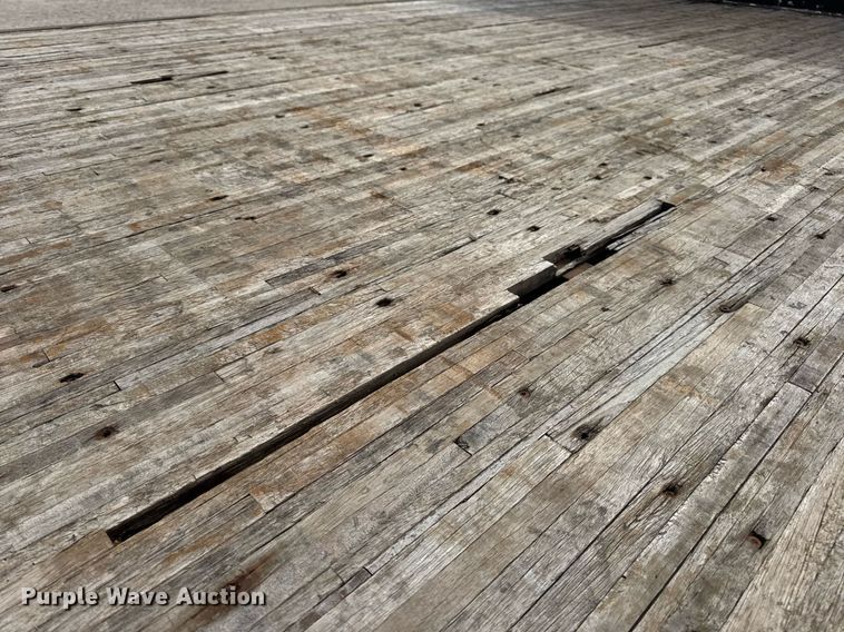 image for item DV4082 2011 Freightliner Business Class M2 flatbed truck