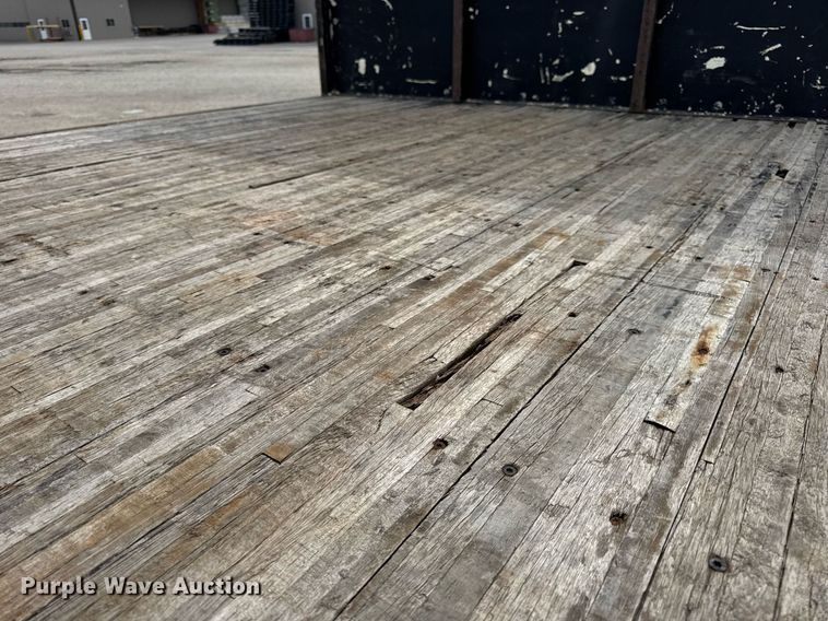 image for item DV4082 2011 Freightliner Business Class M2 flatbed truck