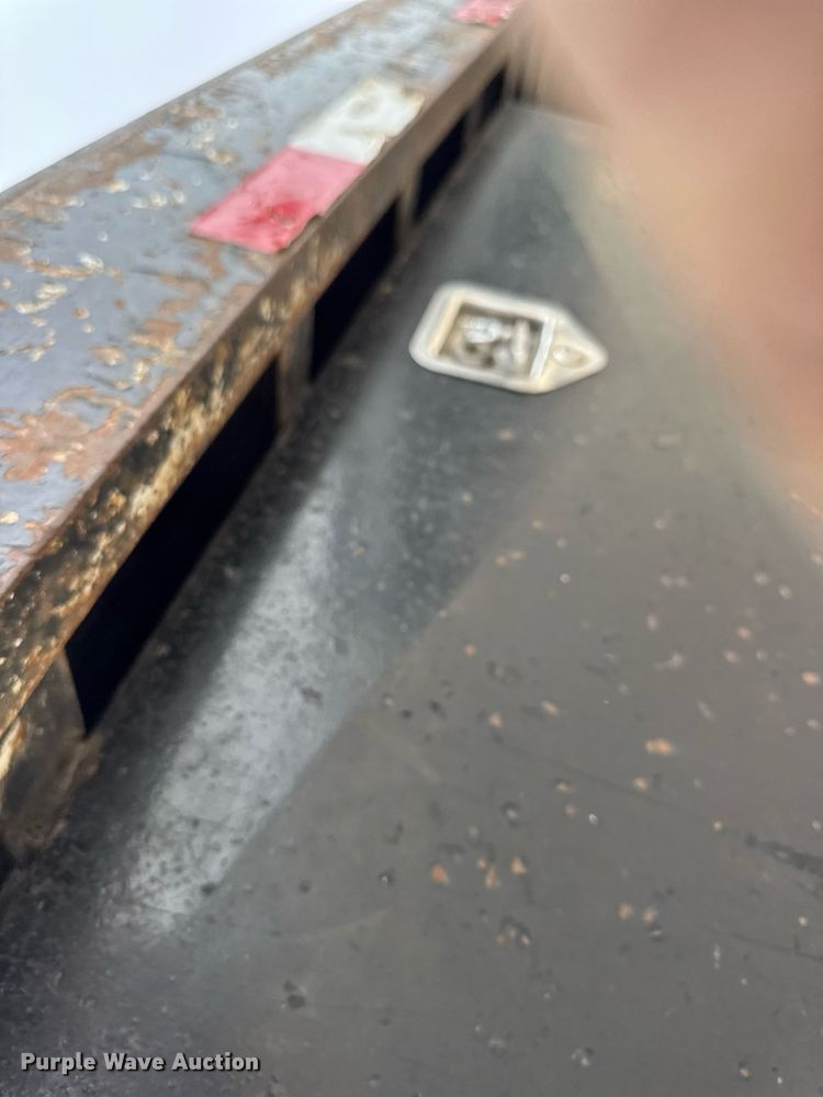 image for item DV4082 2011 Freightliner Business Class M2 flatbed truck