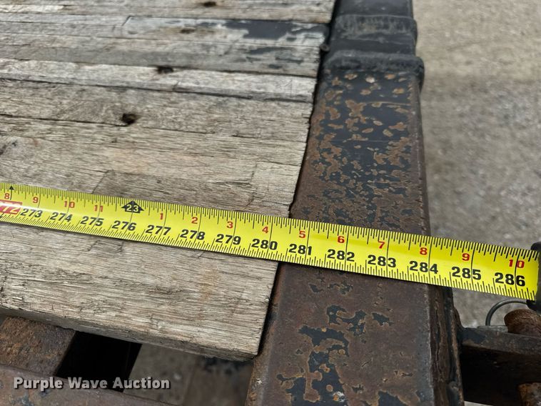 image for item DV4082 2011 Freightliner Business Class M2 flatbed truck