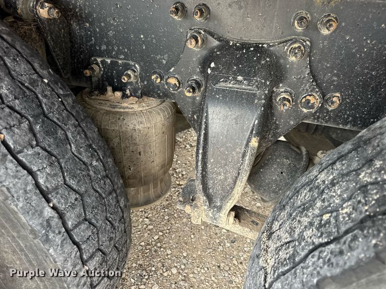 image for item DV4082 2011 Freightliner Business Class M2 flatbed truck