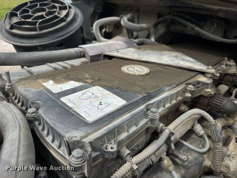 image for item DV4082 2011 Freightliner Business Class M2 flatbed truck