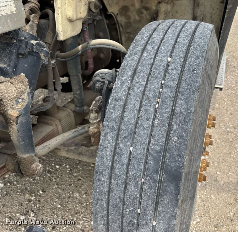 image for item DV4082 2011 Freightliner Business Class M2 flatbed truck