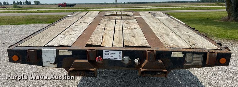 image for item DV4133 1988 Trail King drop deck equipment trailer