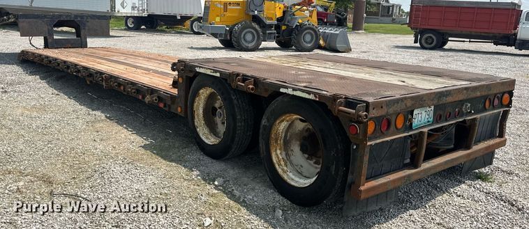 image for item DV4133 1988 Trail King drop deck equipment trailer