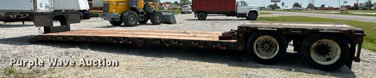 image for item DV4133 1988 Trail King drop deck equipment trailer