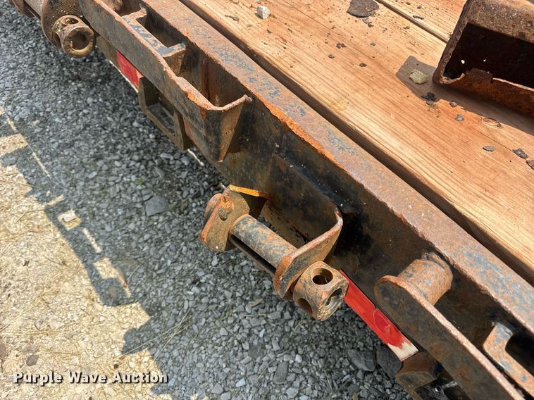 image for item DV4133 1988 Trail King drop deck equipment trailer