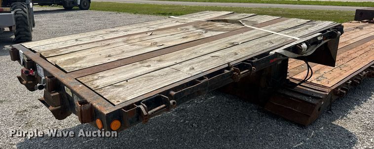 image for item DV4133 1988 Trail King drop deck equipment trailer